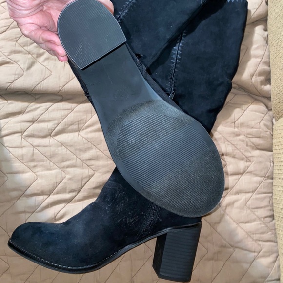 Universal thread knee high boots - Picture 3 of 3